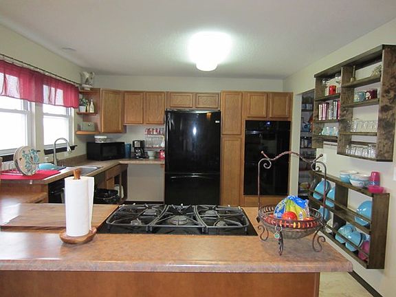 3rd image of 18178 Hamilton Way