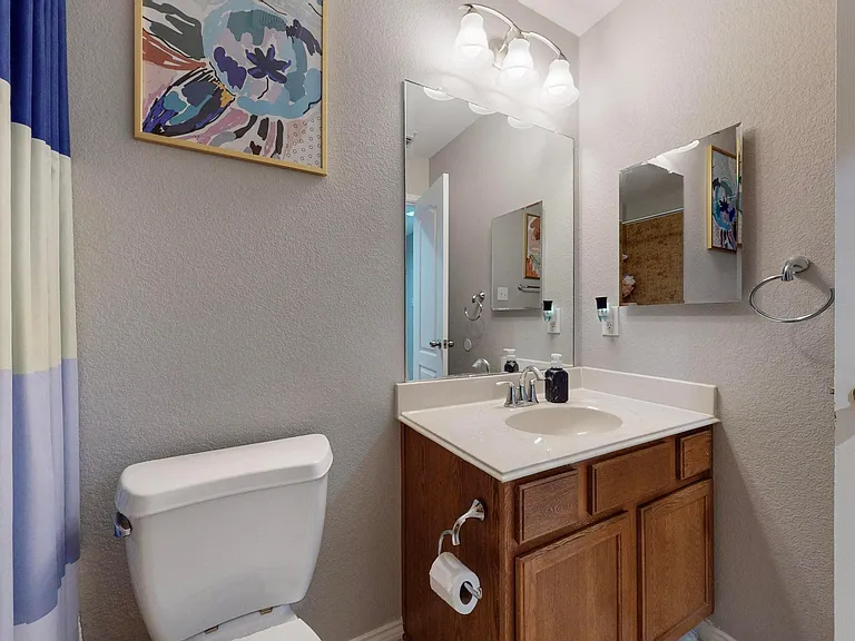 9412 Caliente Dr — Photo 35