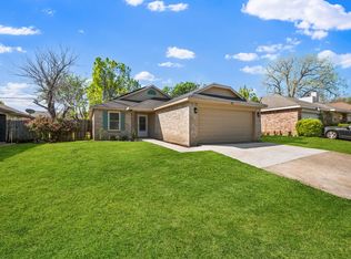 1404 Woodfern Dr, Arlington, TX 76018