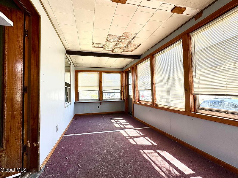 5th image of 15 Adams Street