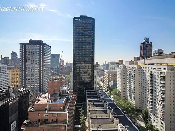 3rd image of 201 E 66th St Ph H