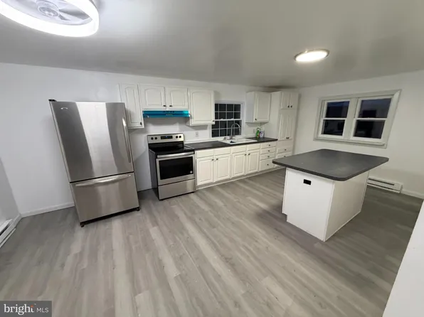 19 Back St, Mahanoy City, PA 17948