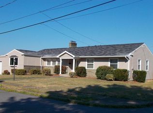 25 5th St, Moosic, PA 18507