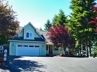 828 Old County Rd, Brookings, OR 97415