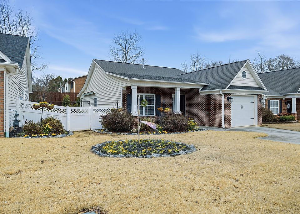 1st image of 109 Abigail Ln