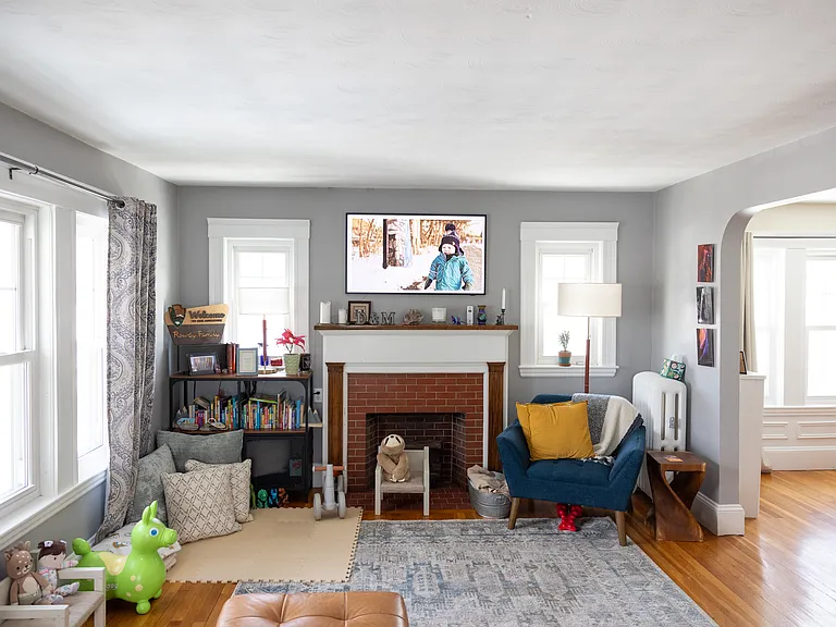 22 Merrill Ave — Photo 6
