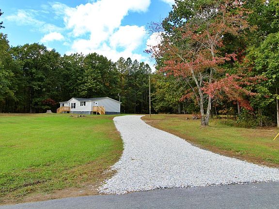 2nd image of 12 Honeysuckle Ln