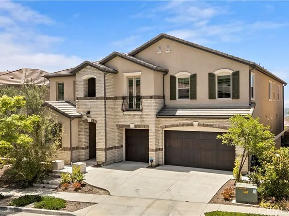 1062 Summit Oak Dr, Lake Forest, CA 92679