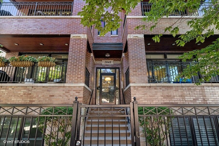 1st image of 2848 N Sheffield Ave APT 3N