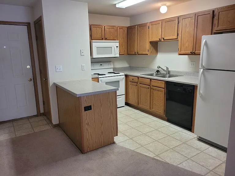 Mulberry Pointe Apartment Homes — Photo 21