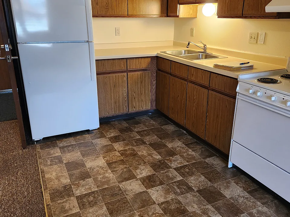 419 S 1st St #201