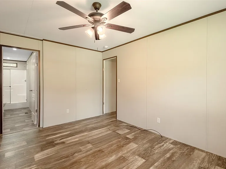 3011 Simmons St — Photo 16