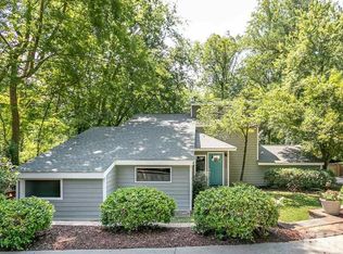 422 Oakland Dr, Raleigh, NC 27609