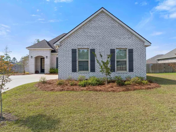 2905 Trestle Way, Cantonment, FL 32533