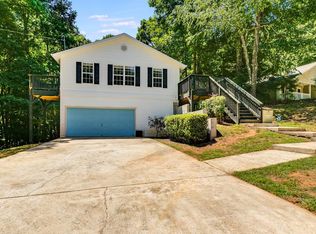 163 Thompson Hill Overlook Dr, Whitesburg, GA 30185