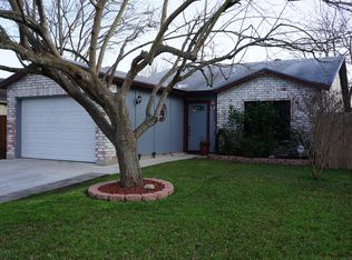 6858 Flaming Ridge Dr, Converse, TX 78109
