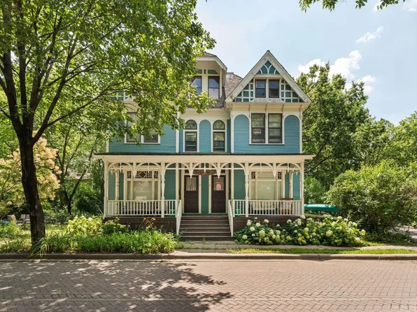 15 Maple Pl, Minneapolis, MN 55401