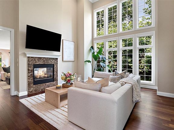 3rd image of 3 Sleepy Hollow Ln