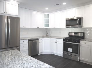 36 Tulip Ln, Freehold, NJ 07728