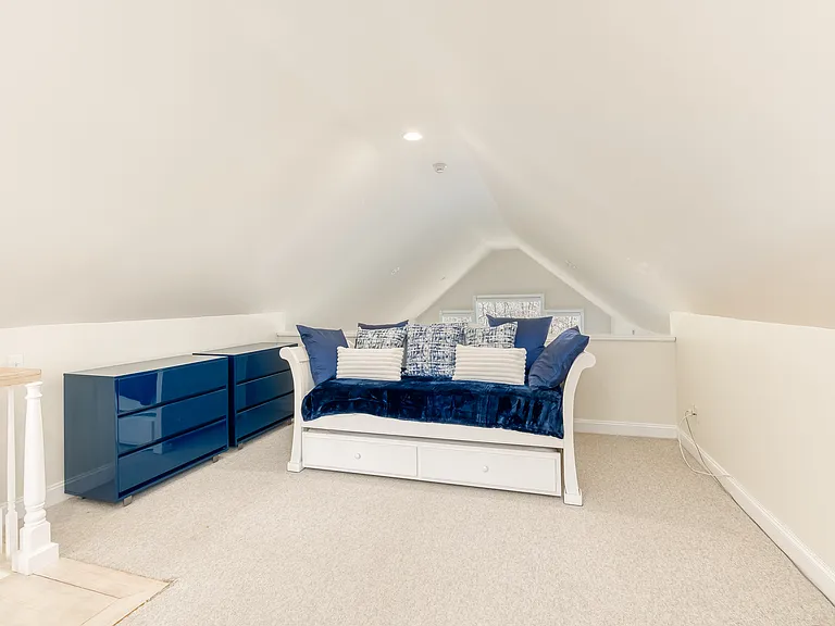 6 Little Ct — Photo 31
