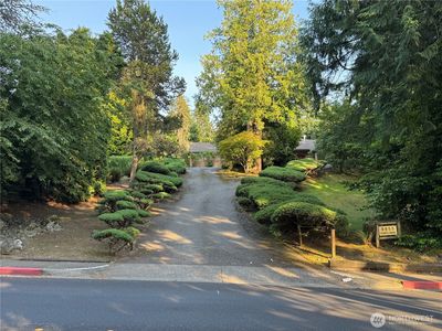 8855 Points Drive NE, Clyde Hill, WA, 98004