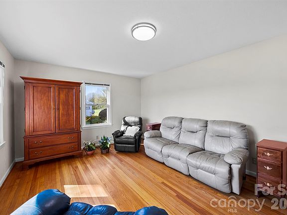 5th image of 619 Plato Lee Rd