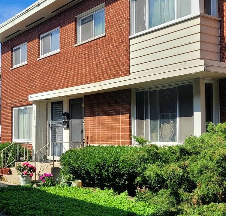 2nd image of 4663 Brummel St