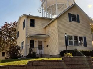 914 S 2nd Ave, Marshalltown, IA 50158