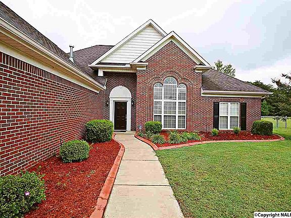 4th image of 105 Larry Worley Dr