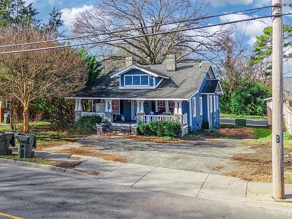 2nd image of 808 Saluda St