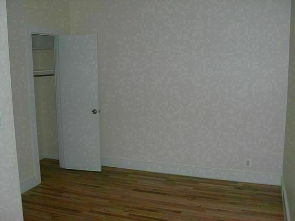 5th image of 1055 Dean St #O3