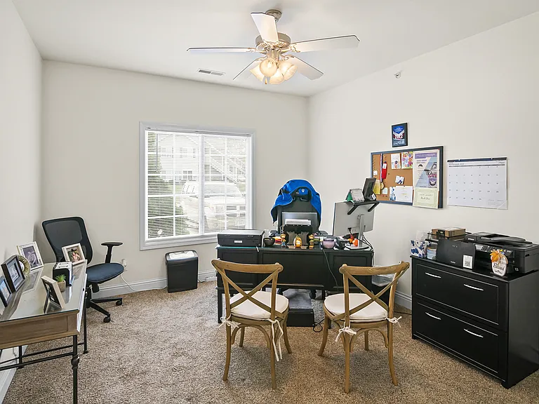 1303 Black Diamond Dr — Photo 47