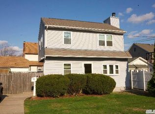 78 Wilson Ave, Lynbrook, NY 11563