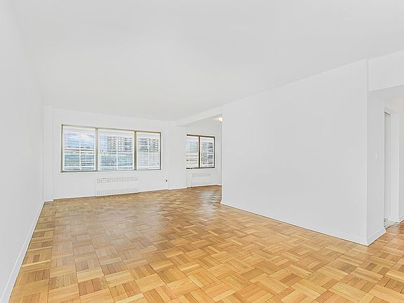 2nd image of 3515 Henry Hudson Pkwy W APT 7B