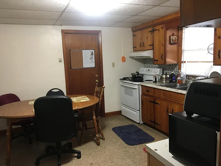 209 Reynolds St #3 — Photo 3