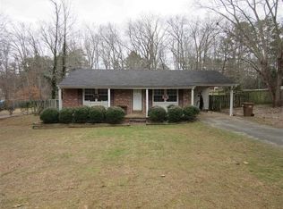 120 Circle Dr, Lexington, TN 38351