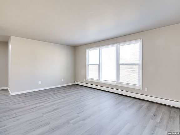 4th image of 2025 Eastman Ave APT 4