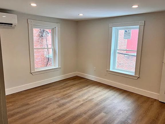 4th image of 197 Main St #201