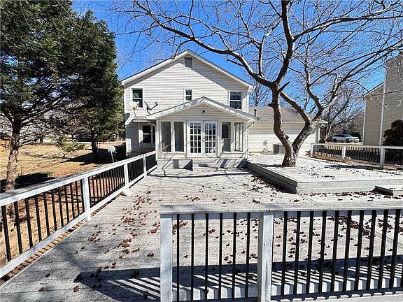 3rd image of 2852 Inverloch Cir