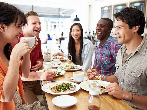 Great Dining Options Nearby