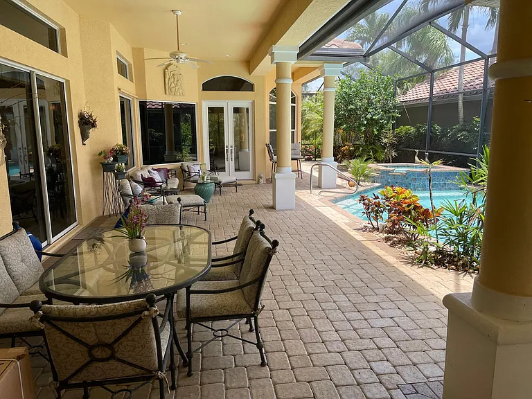 25043 Pinewater Cove Ln — Photo 5