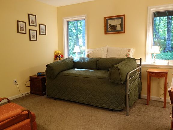 5th image of 103 S Forest Dr