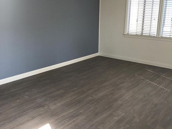 2nd image of 20 Bay Shore Ave APT 9