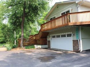 5600 Hickock St, West Bloomfield, MI 48324