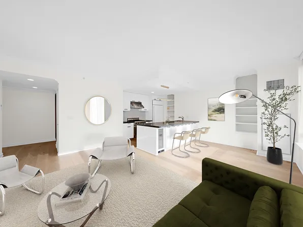 261 West 28th Street image 1 of 8