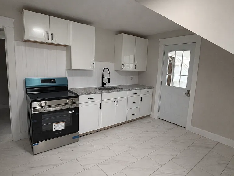 57 Colonial Ave #1 — Photo 3
