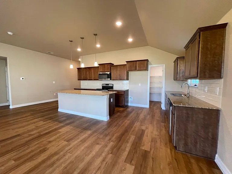 925 Coriander Rd — Photo 14