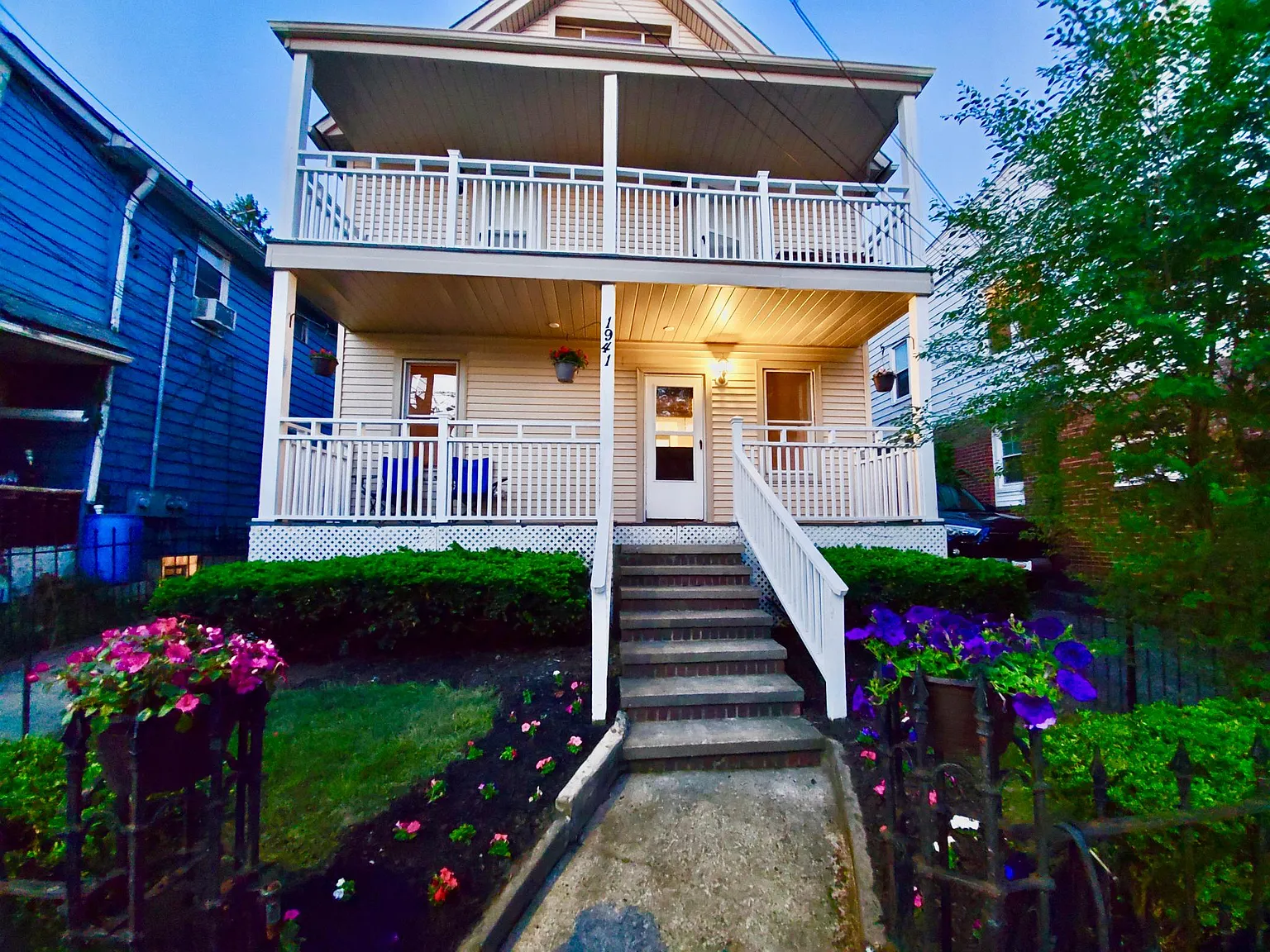 2 bed, 900 sqft, $1,095 — Photo 2