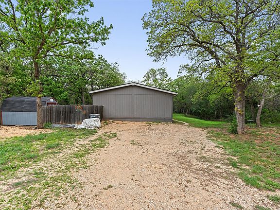 5th image of 137 Scarlet Harts Ln