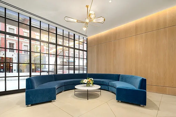 Rented by Compass | media 62